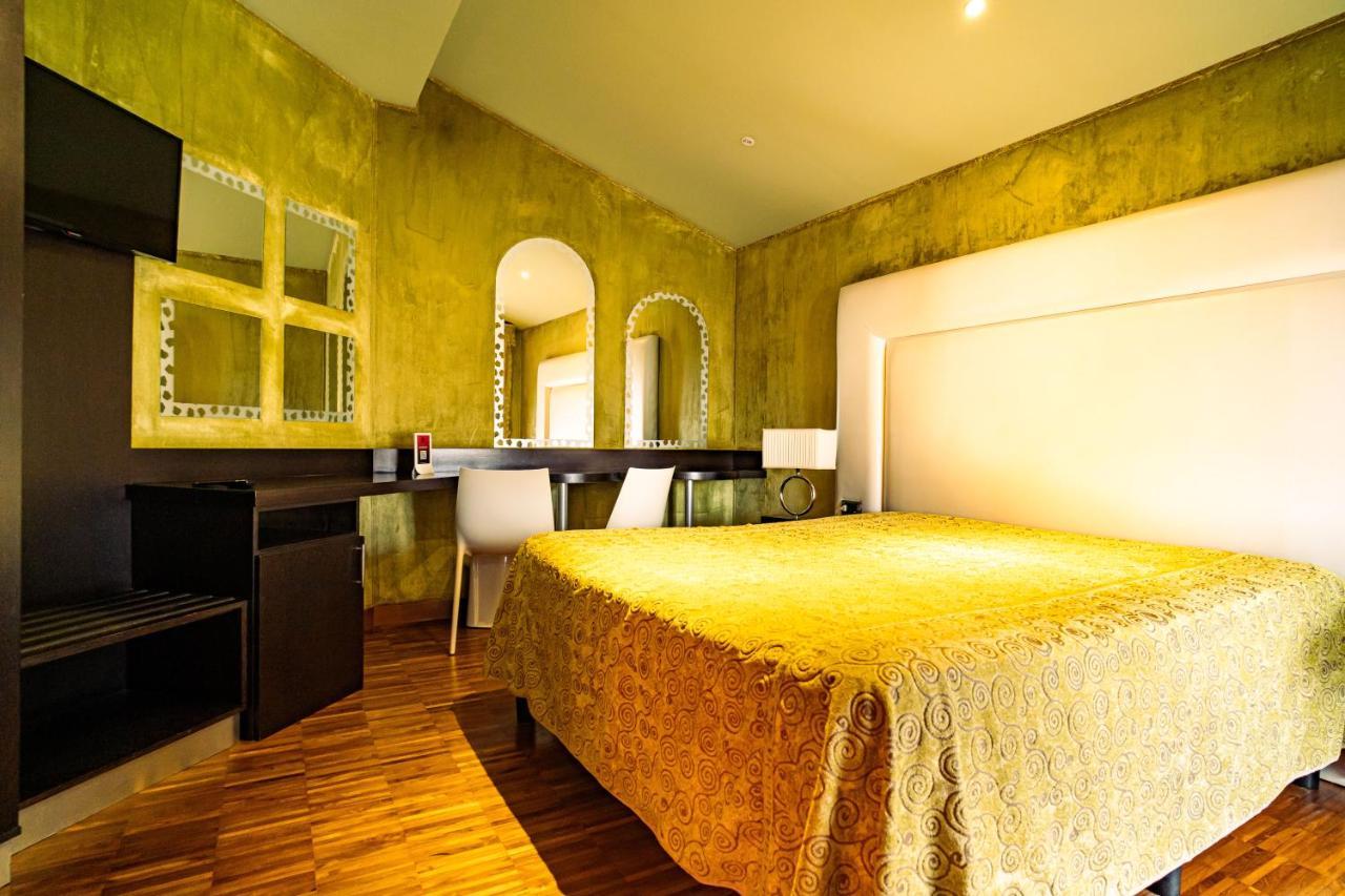 Marcantonio Hotel Giugliano In Campania Eksteriør bilde